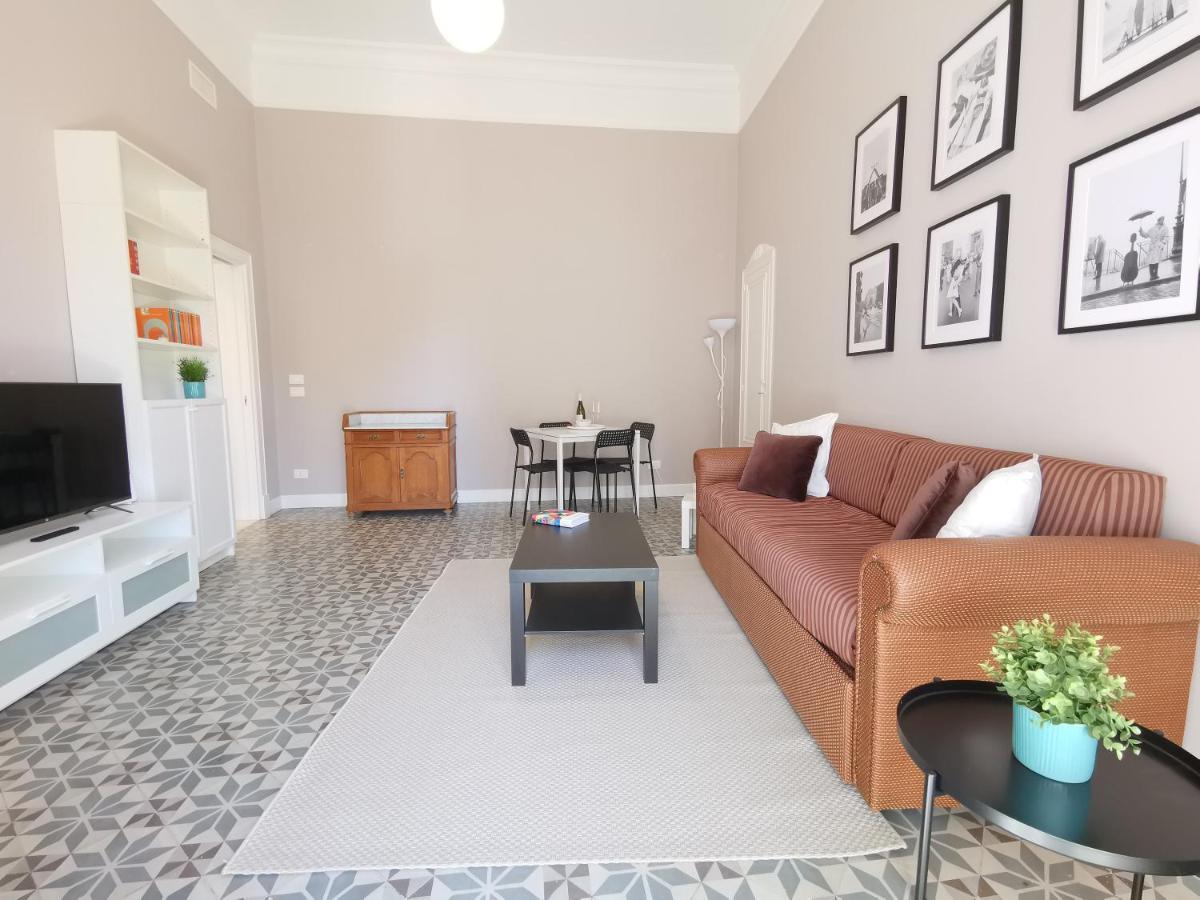 Apartament Vittorio Emanuele 71 *